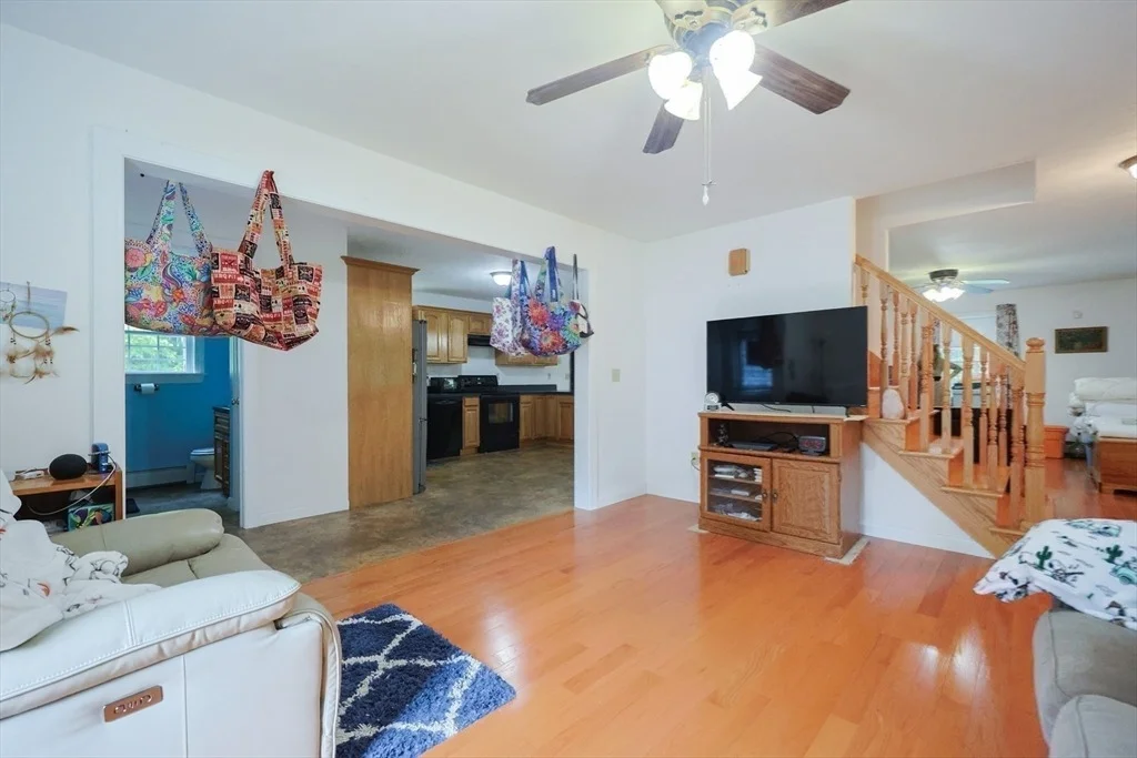 Photo of 366 Southbridge Rd