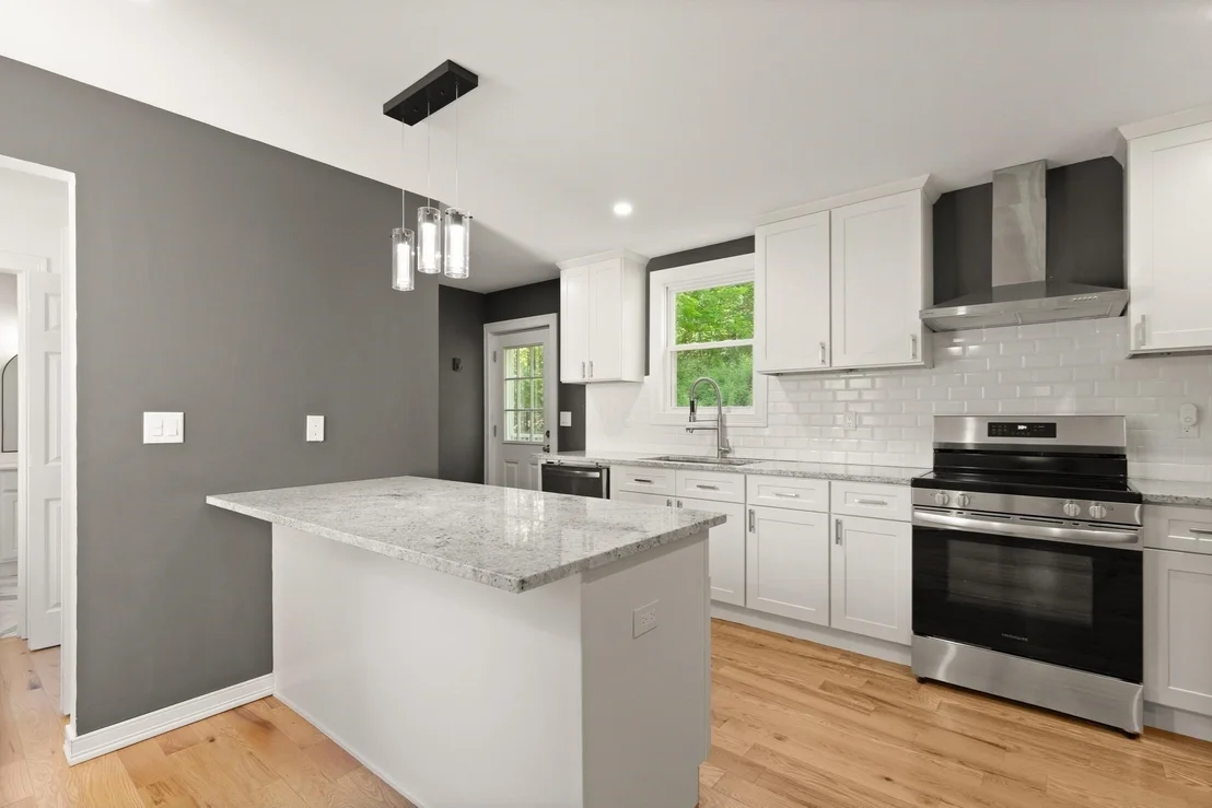 Photo of 155 River St
