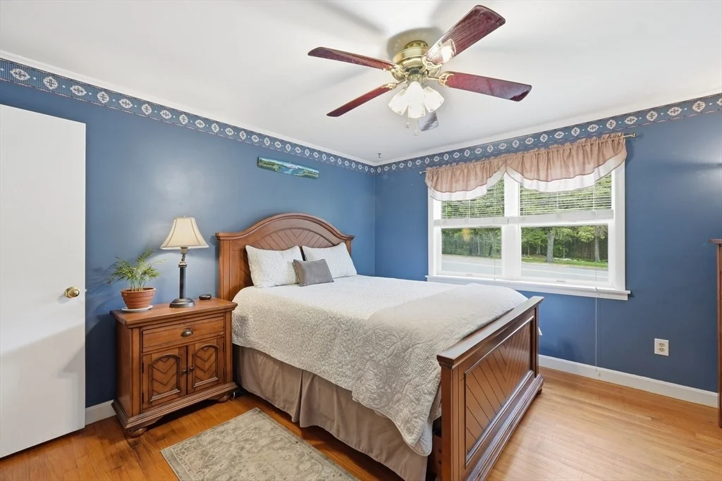 Photo of 39 N Common Rd