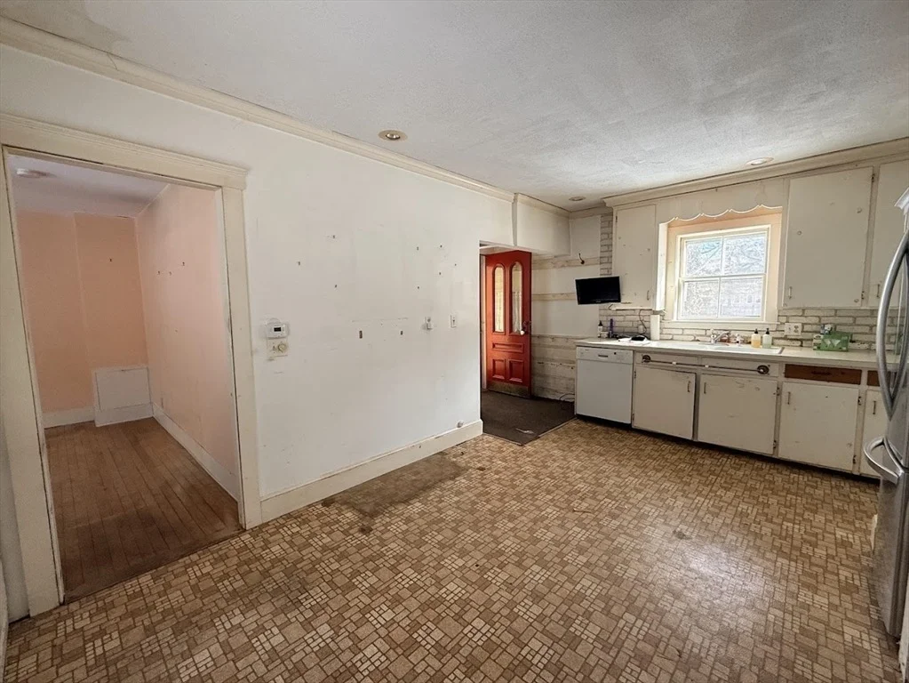 Photo of 8 Maple Street