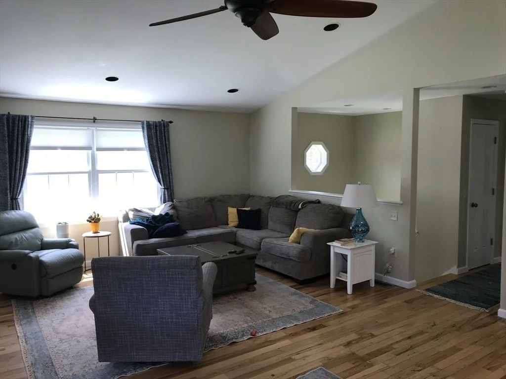 Photo of 631 Warren Wright Rd