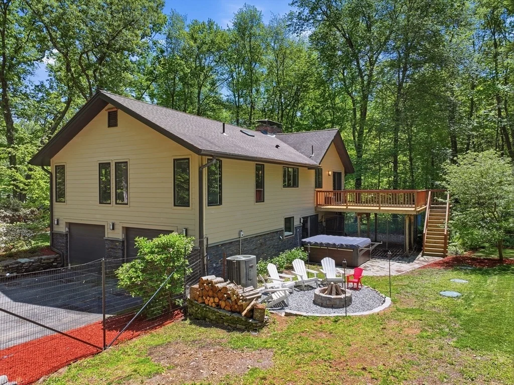 Photo of 26 Dennis Circle