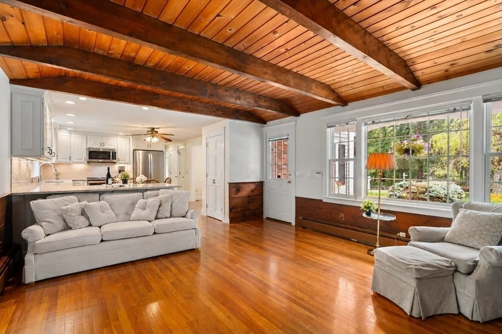 Photo of 468 Delano Rd