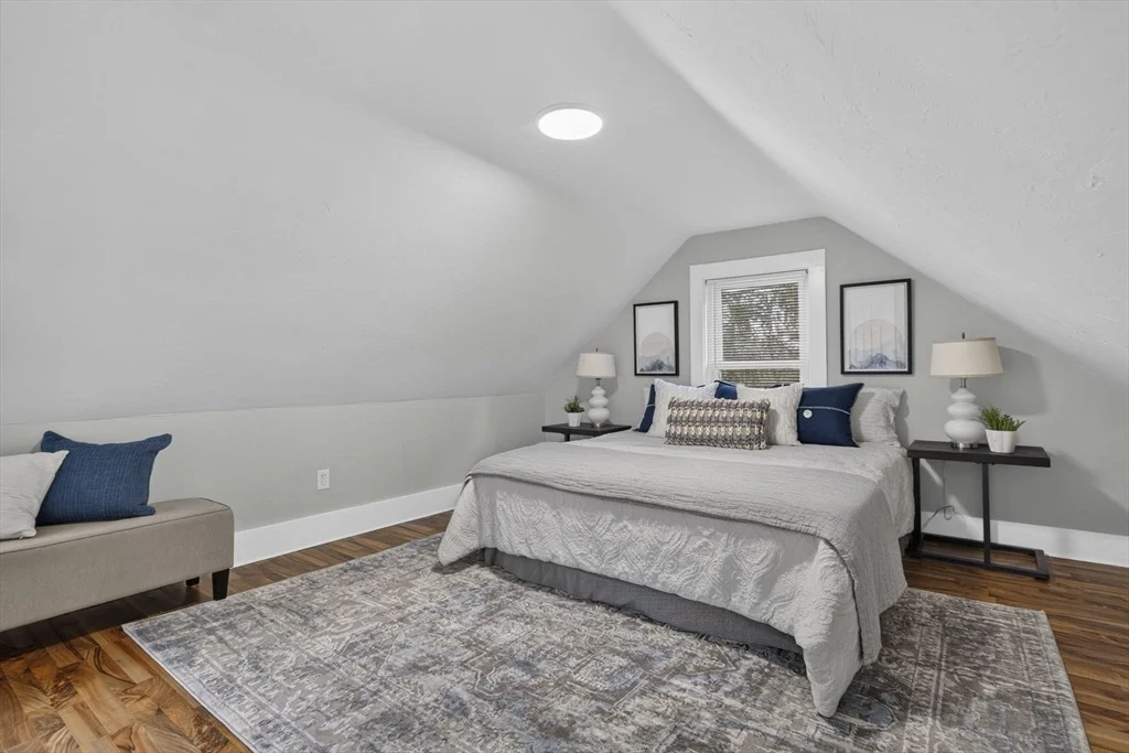 Photo of 70 Juniper St