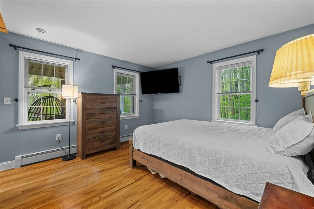 Photo of 13 Thompson Pond Rd