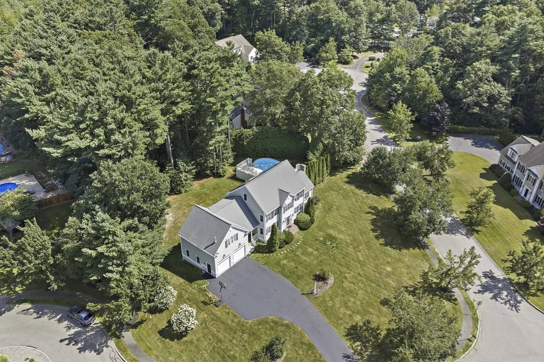 Photo of 49 Lantern Ln
