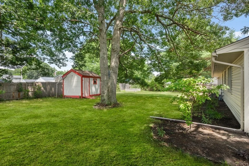 Photo of 20 Terry Ln E