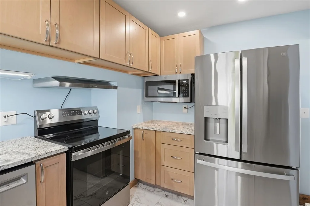Photo of 35 Edgewater Drive