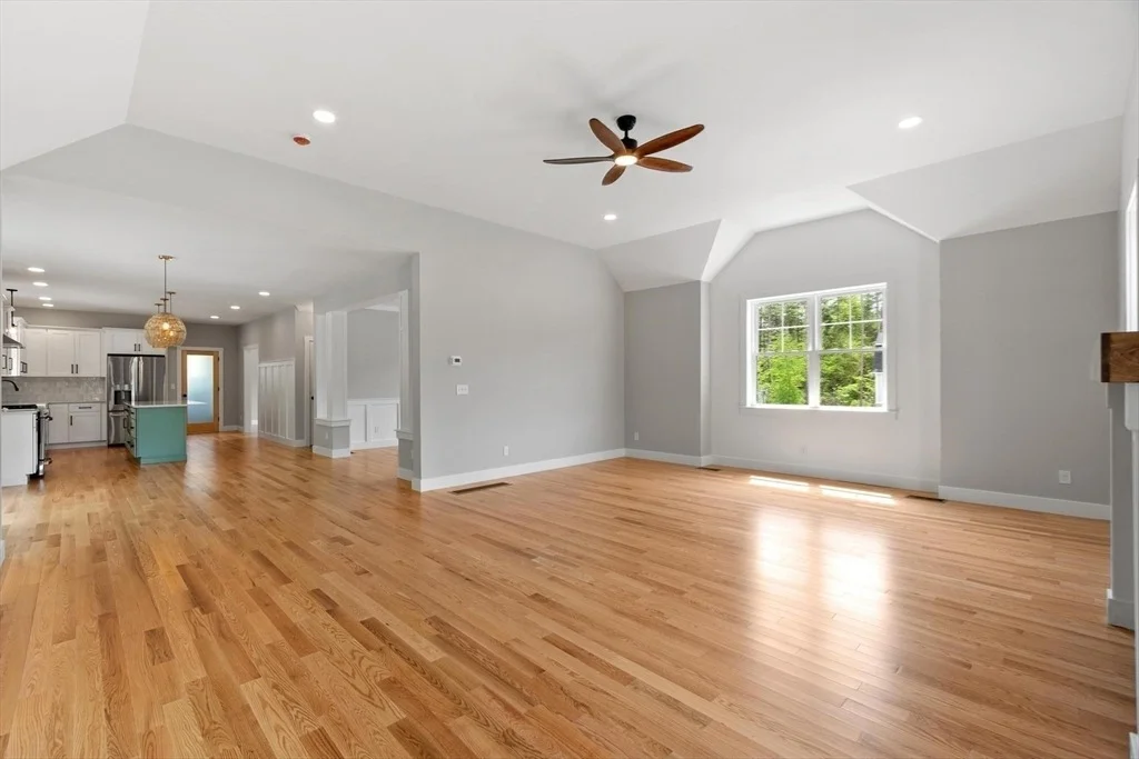 Photo of 16 Unkety Brook Way