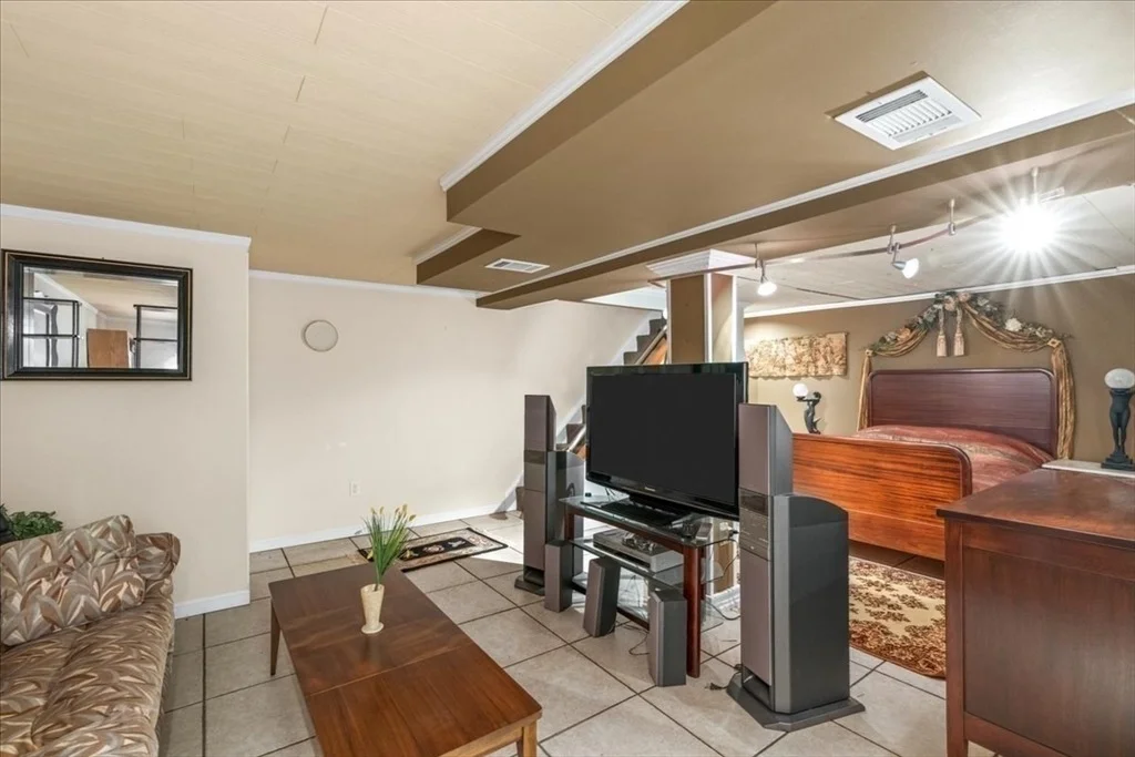 Photo of 28 Lawrence Rd