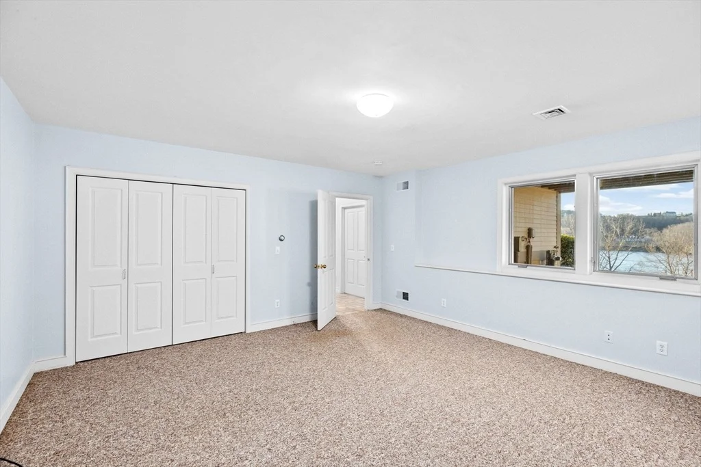 Photo of 56 River Rd