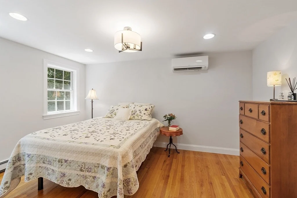 Photo of 131 Chestnut St