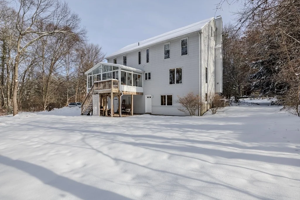 Photo of 481 Old Farm Rd