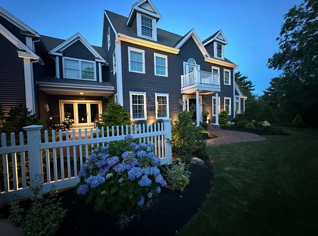 Photo of 160 Hillcrest Rd