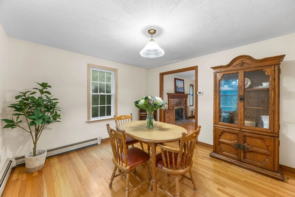 Photo of 4 Carver Dr