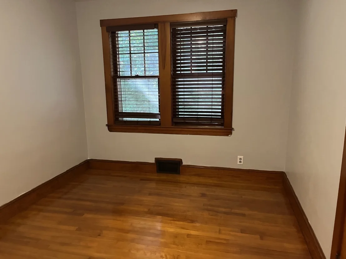 Photo of 390 Worcester Rd