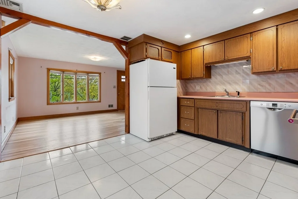Photo of 303 Forest St