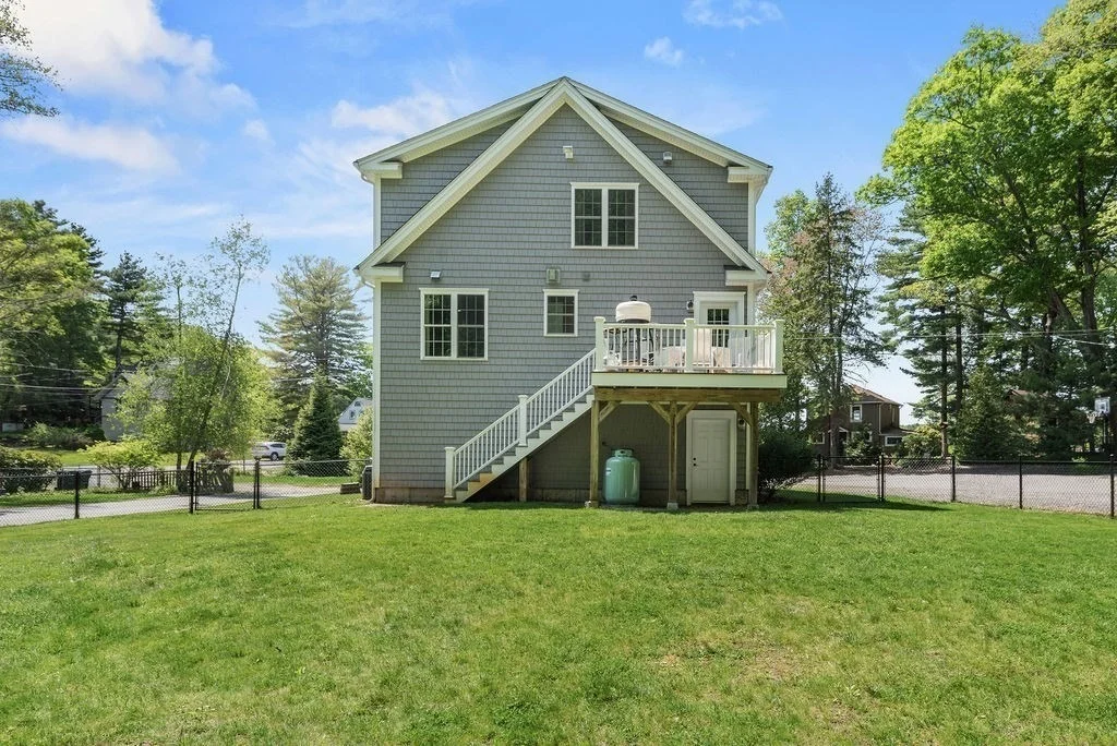 Photo of 40 Kinsley Ln