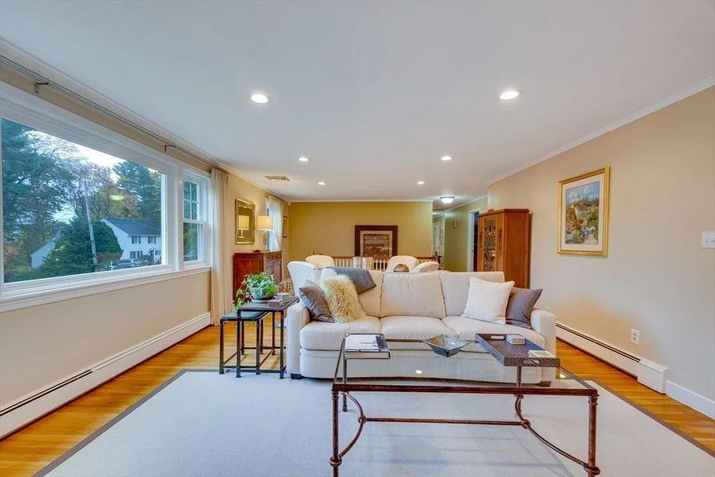 Photo of 29 Pilgrim Dr