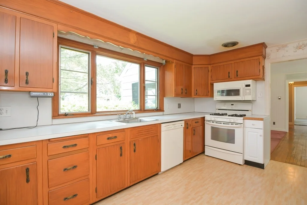 Photo of 41 Russell Rd