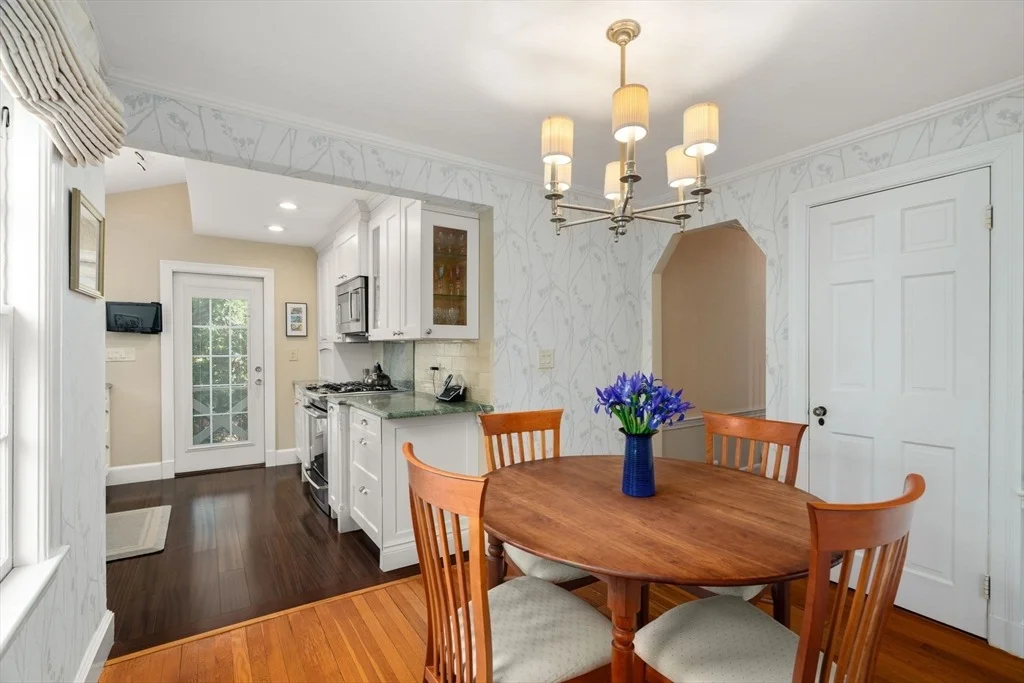 Photo of 39 Hickory Cliff Rd