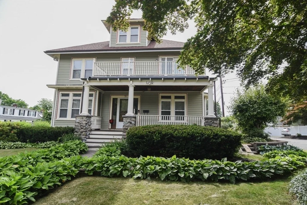 Photo of 76 Washington  St