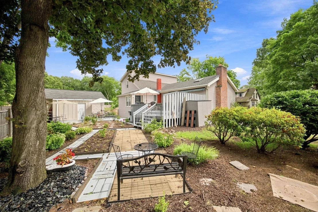 Photo of 60 Brickett St