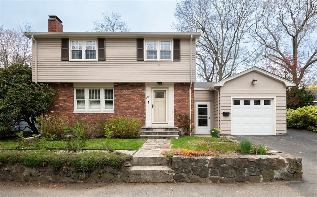 Photo of 189 West Shore Dr