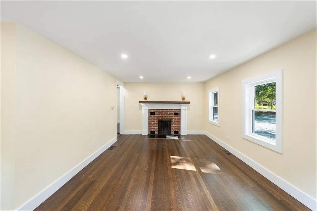 Photo of 42 Dakin Road
