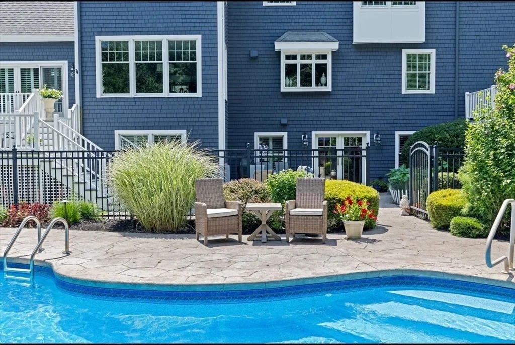 Photo of 160 Hillcrest Rd