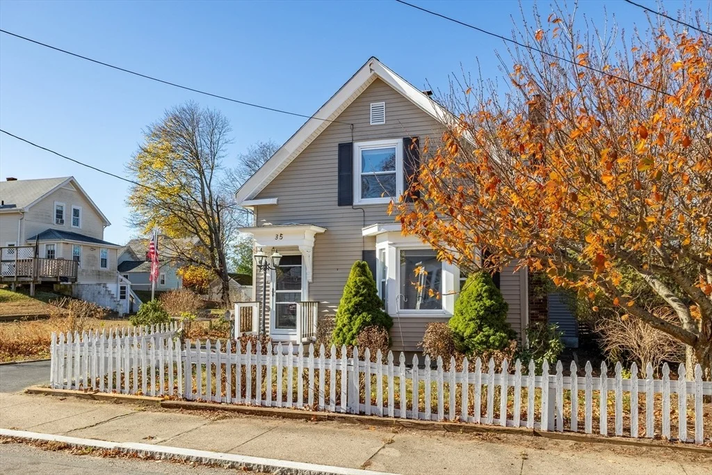 Photo of 35 James St