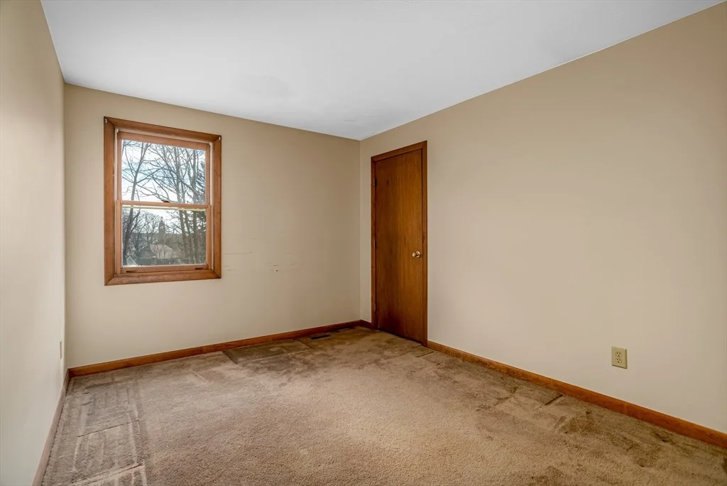 Photo of 6 Catalpa Circle