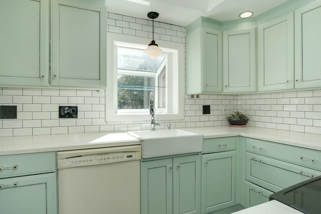 Photo of 60 Davidson Rd