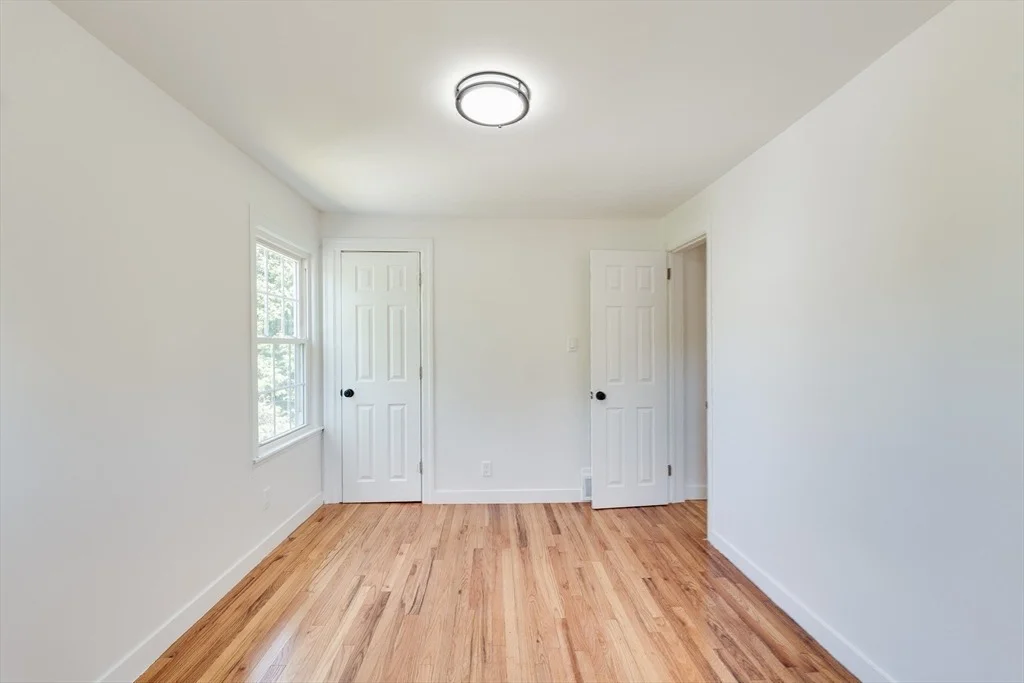 Photo of 1386 Piper Rd