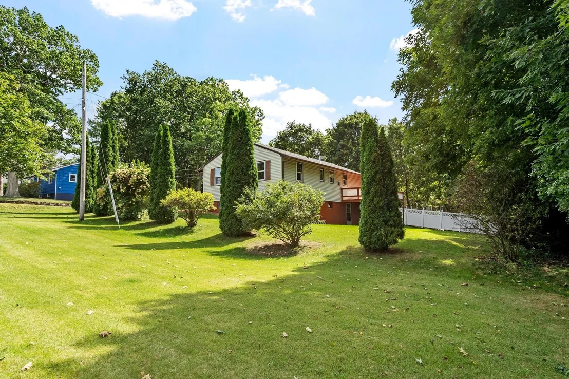 Photo of 136 Ridge Rd