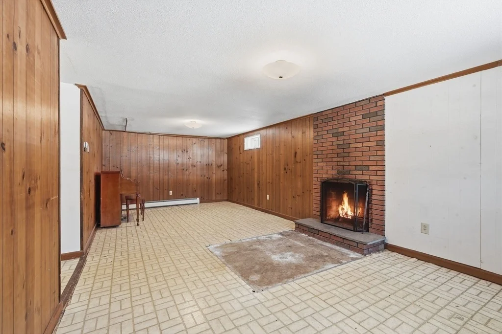 Photo of 132 Pondview Dr