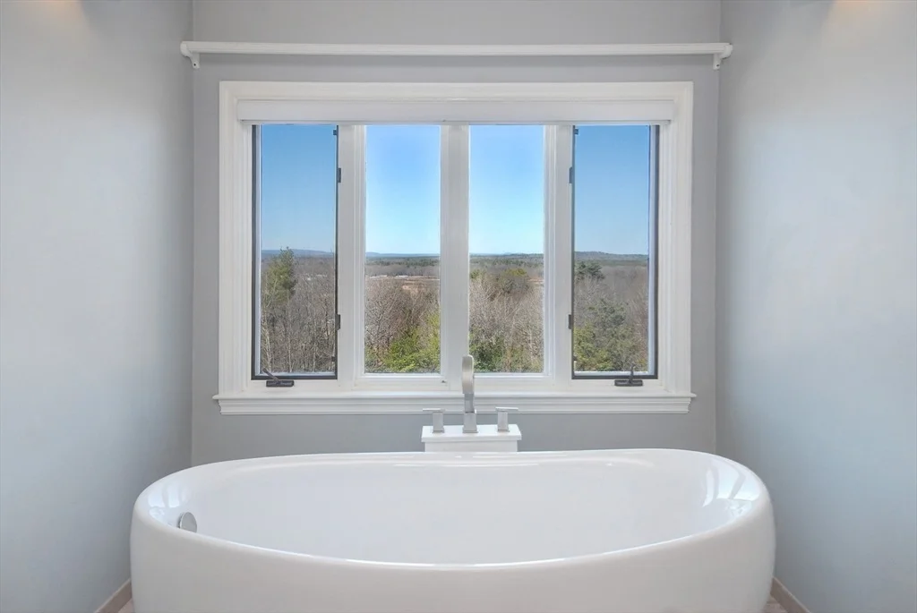 Photo of 21 Kettle Hole Road