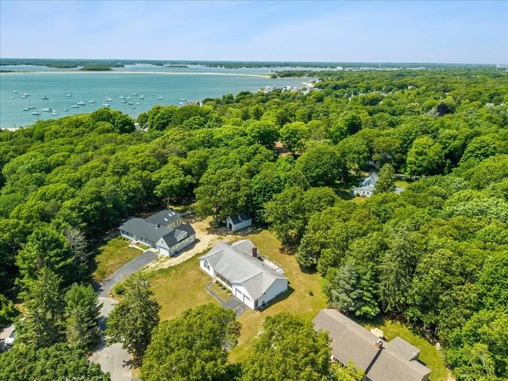 Photo of 8 Sherry Ln