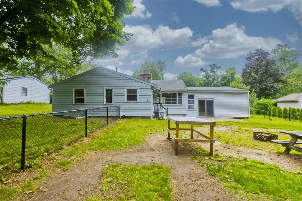 Photo of 42 Catalina Dr