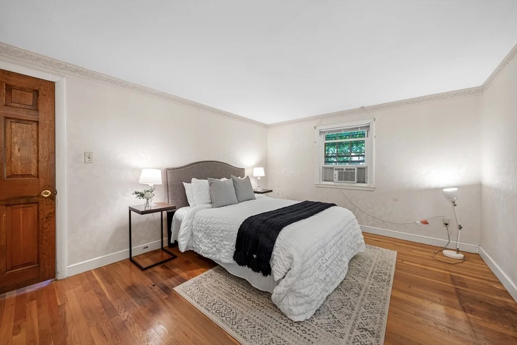 Photo of 38 Robinhood Rd