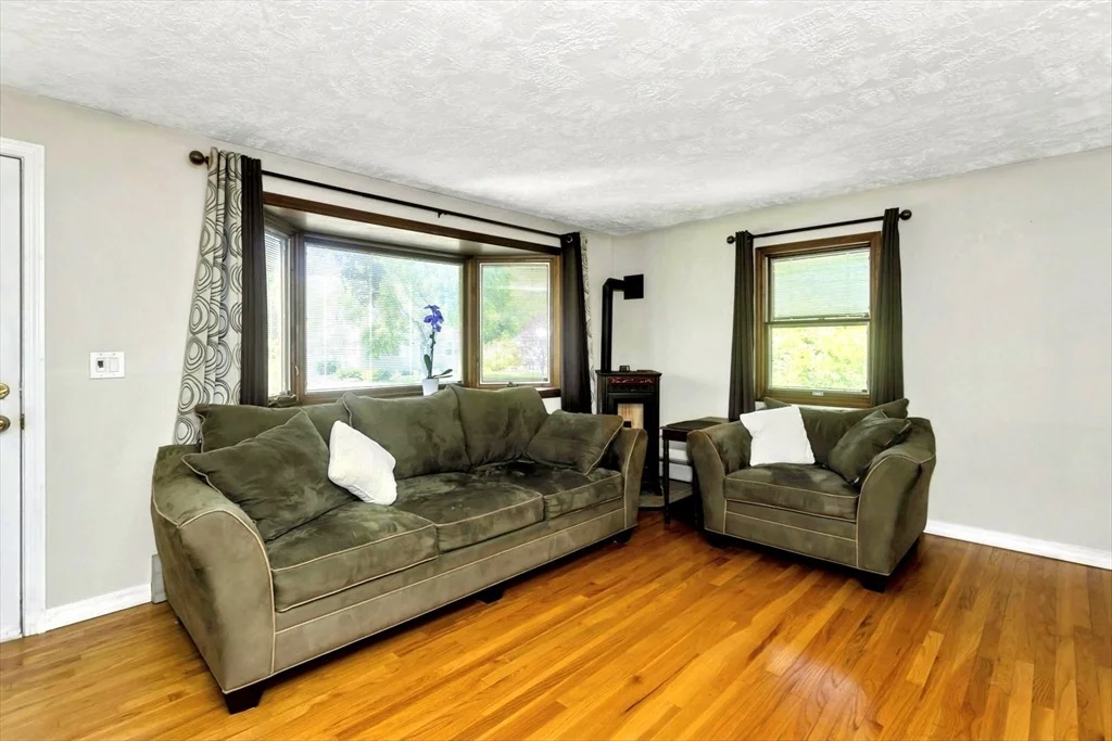 Photo of 23 Beyer Dr
