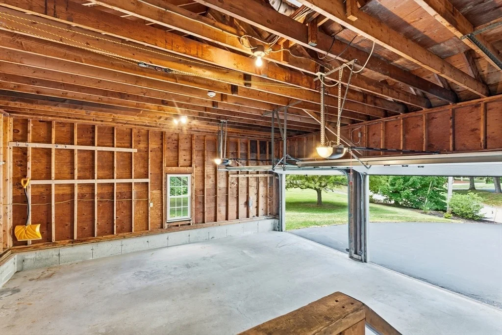 Photo of 10 Strawstone Ln