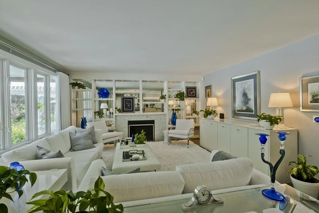 Photo of 183 Loomis Rdg