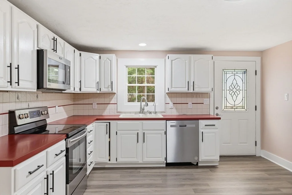 Photo of 18 Fuller Ave