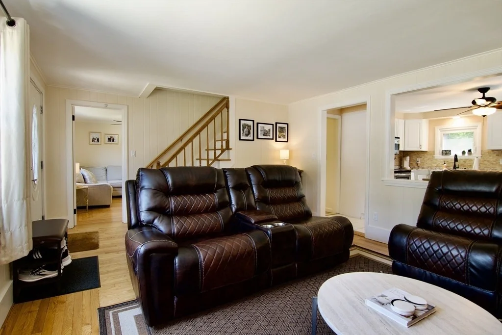 Photo of 48 Booth Rd