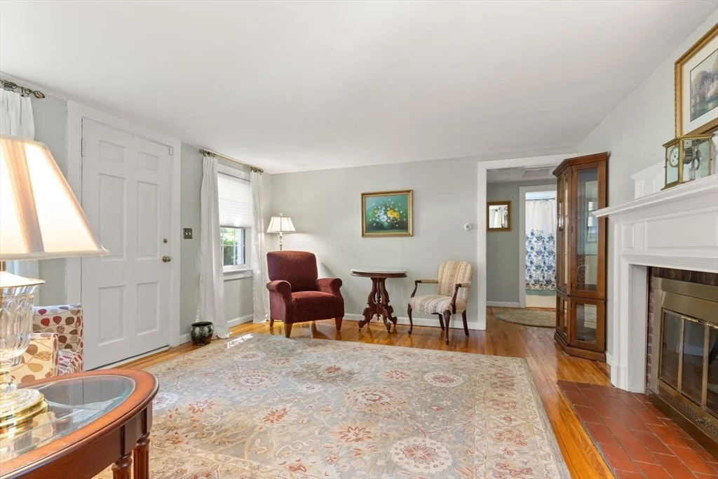 Photo of 100 Pleasant Street