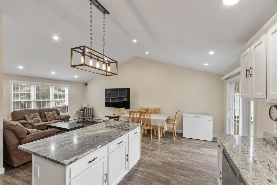 Photo of 30 2nd St