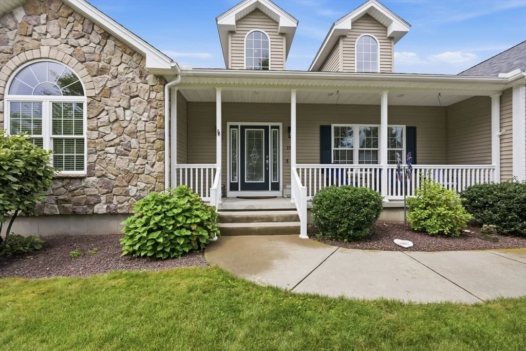 Photo of 154 Mayflower Ave
