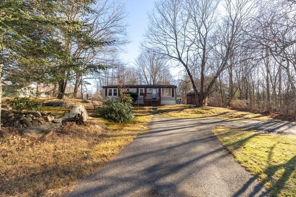 Photo of 238 Brookfield Road