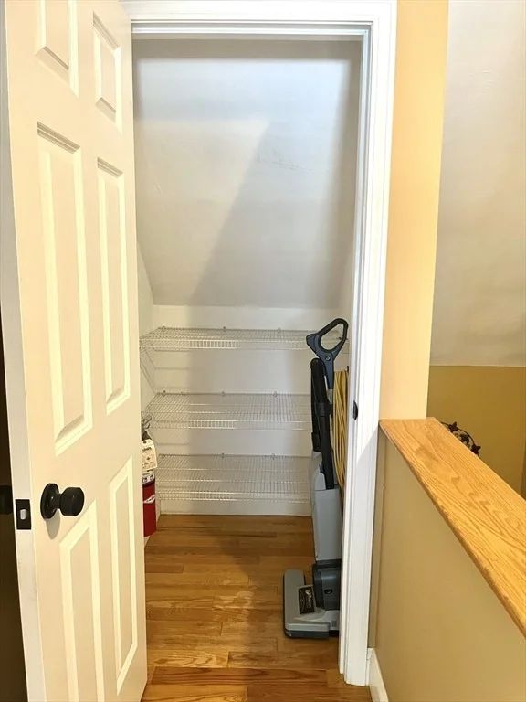Photo of 1434 Main St